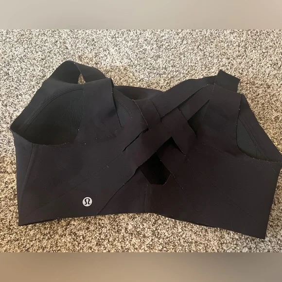 Lululemon Sports Bra - Picture 2 of 3